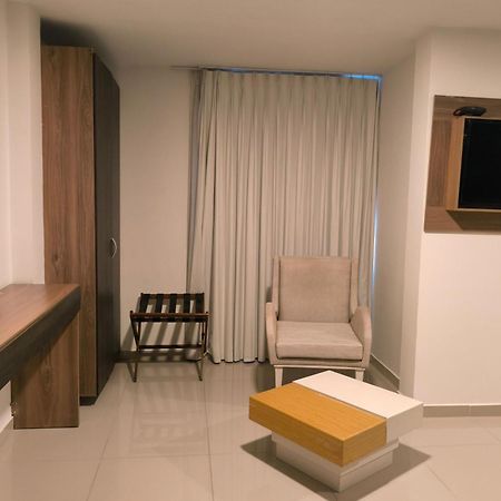 Hotel Quarta Avenida Montería المظهر الخارجي الصورة