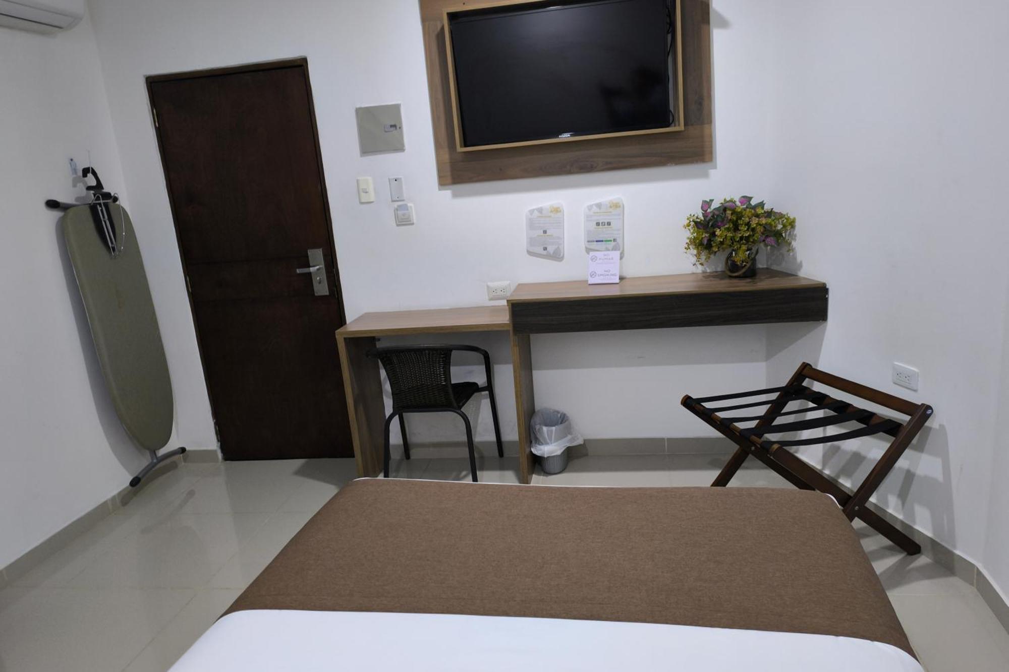 Hotel Quarta Avenida Montería المظهر الخارجي الصورة